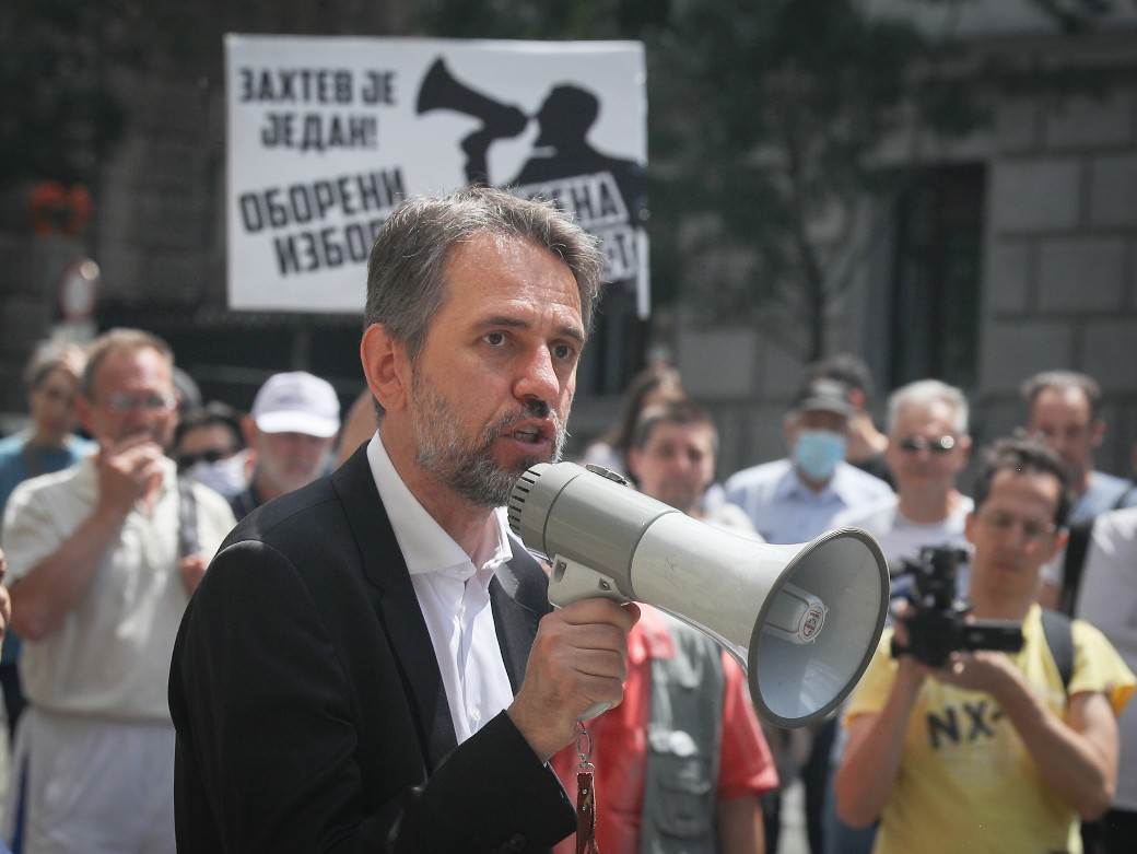 Protest - Upravni sud - Obaranje izbora - Saša Radulović - Dosta je bilo /  FOTO / VIDEO