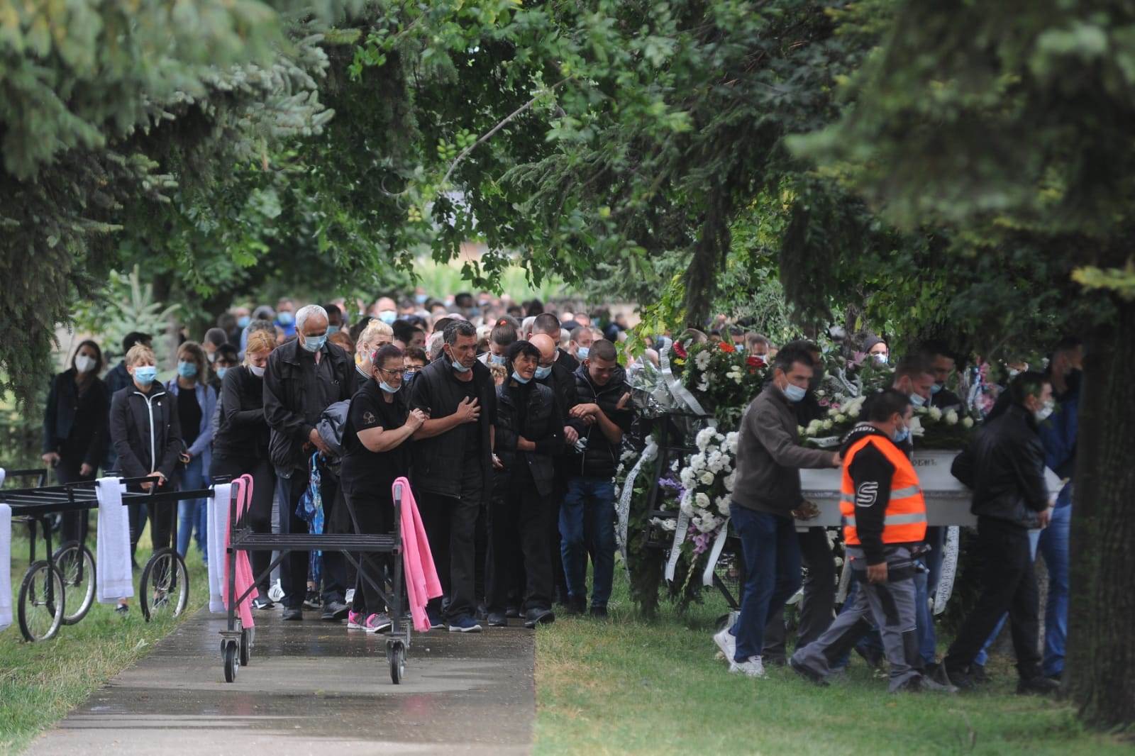 Novi Karlovci, saobraćajna nesreaća- smrt . poginula deca - alkohol - brzina 