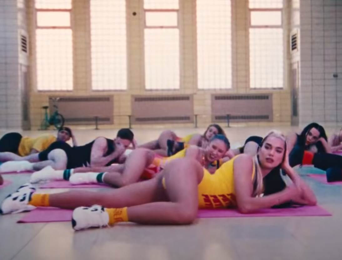 Dua Lipa ajvar sarma burek velika Albanija Kosovo 