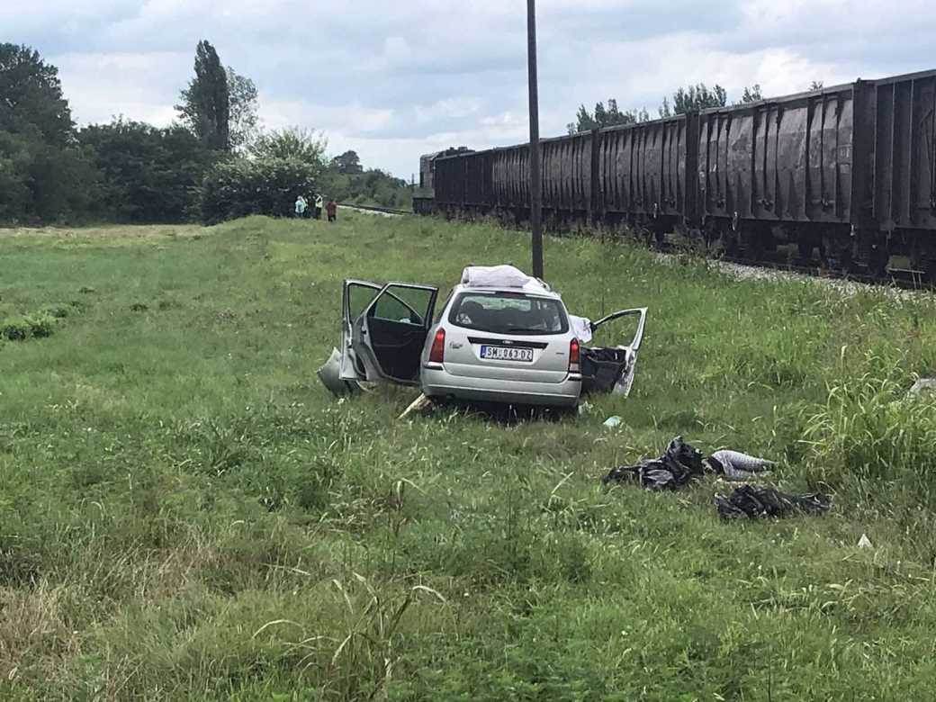 Saobraćajna nesreća Šabac - Pruga - Strradali roditelji - povređena deca 