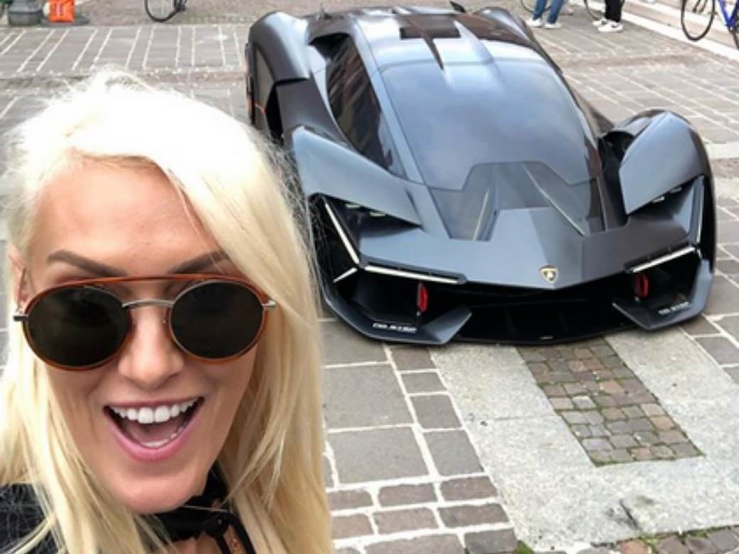 Supercar Blonde Aleksandra Hersi Instagram fotografije i video