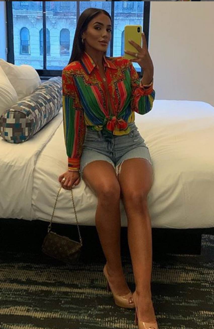 Džuliana Ava fitnes instruktorka foto