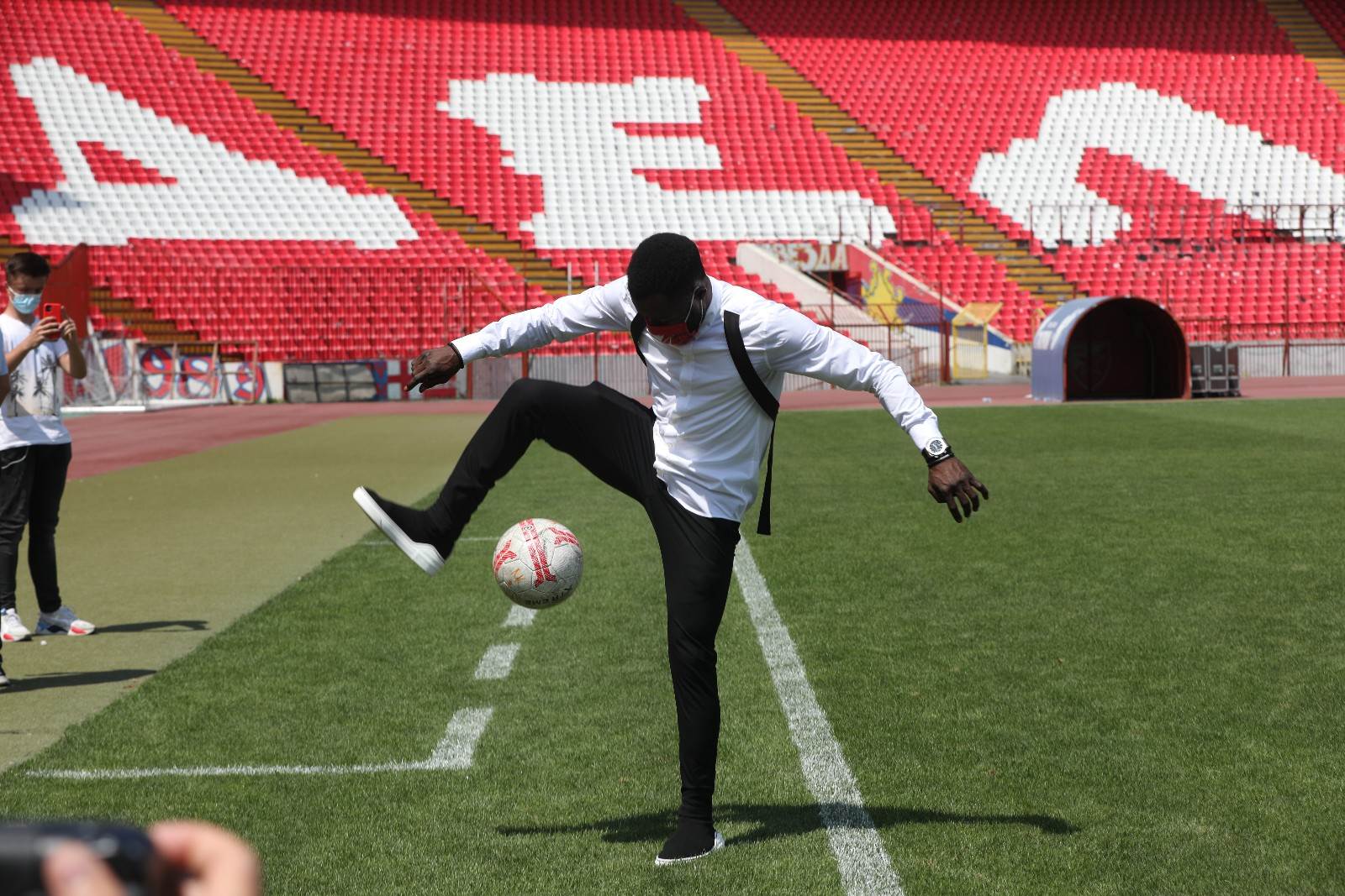 gelor kanga napusta zvezdu nema ponuda transferi crvena zvezda