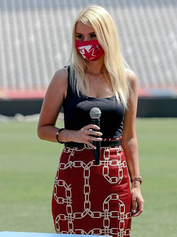 Crvena zvezda Tatjana Šajković dekolte i zaštitna maska FOTOGRAFIJE