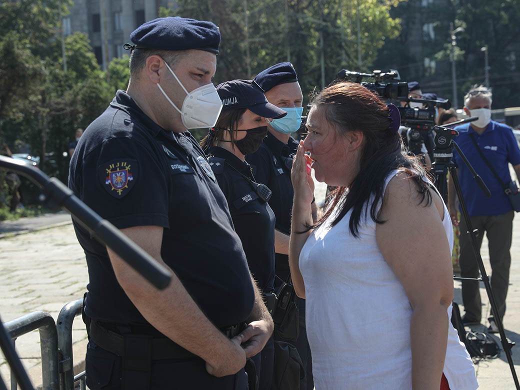 Skupština Srbije novi saziv protesti jaja hapšenje Radulović raspop Antonije FOTOGRAFIJE