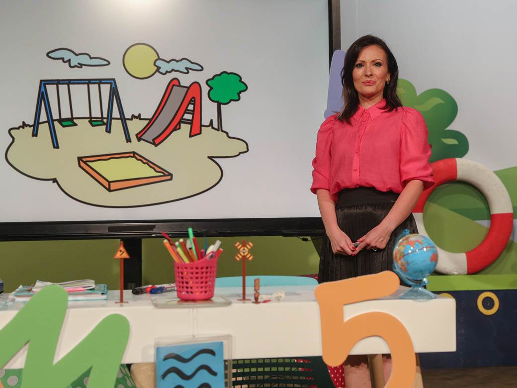 Korona virus Srbija Online nastava školska godina 1. septembar fotografije