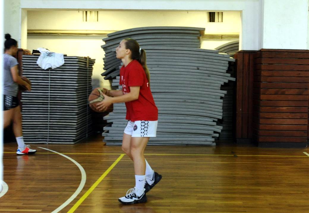 Majkl Odžo uzrok smrti - Skaut KK Partizan - umro mi je na rukama