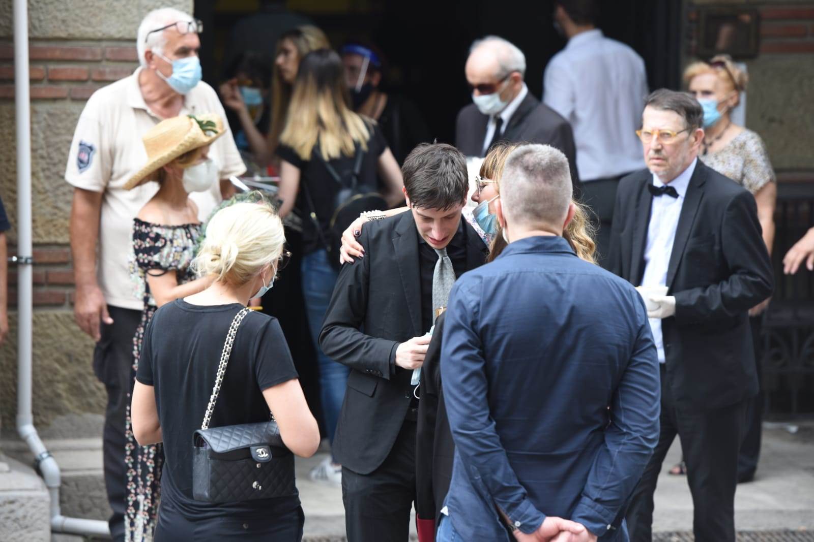 isidora Bjelica sahrana tamara nikezić