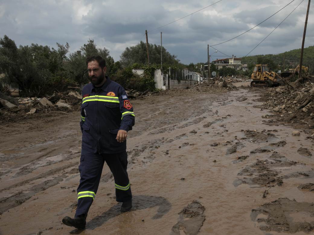 Grčka evija nevreme oluja mrtvi beba velika šteta FOTOGRAFIJE