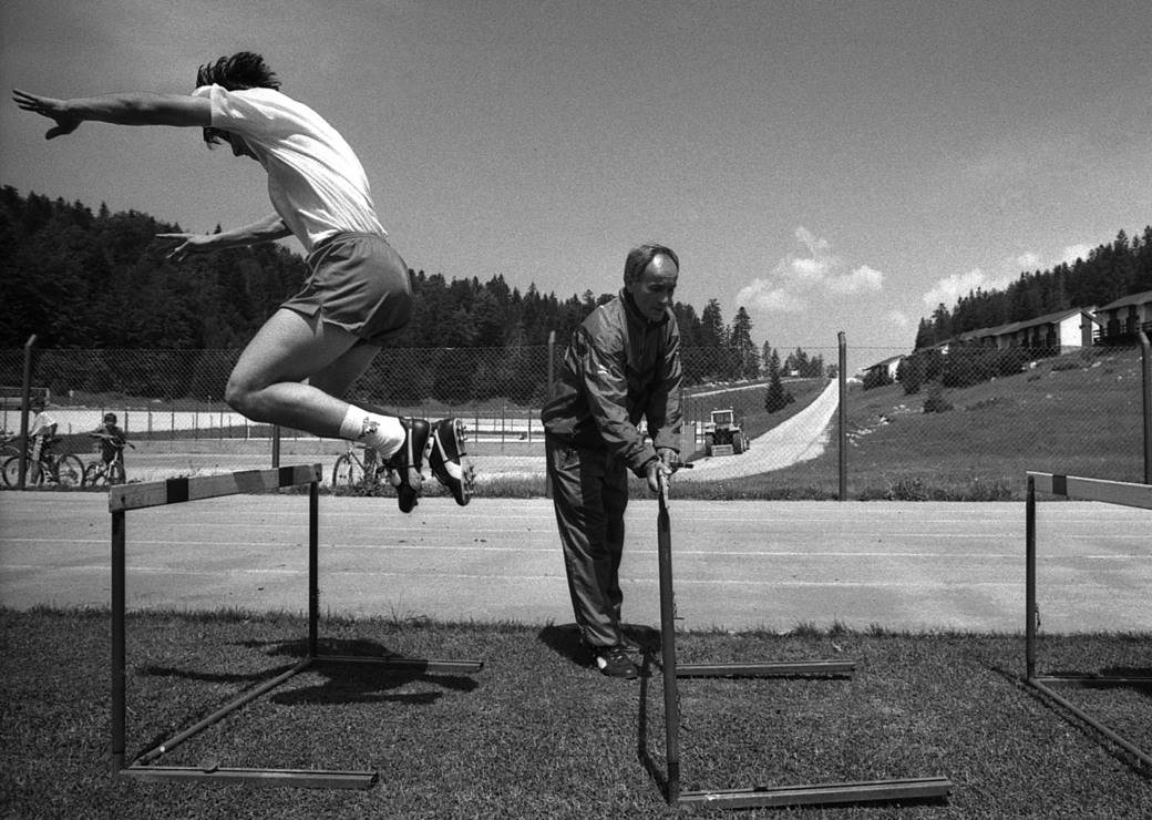 Umro Vladica Popović trener FK Crvena zvezda iz Tokija 1991. (Kolo Kolo 3:0) FOTO