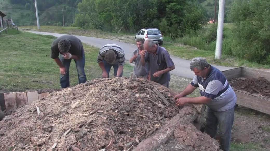 zlatibor katran pravljenje selo čajetina fotografije