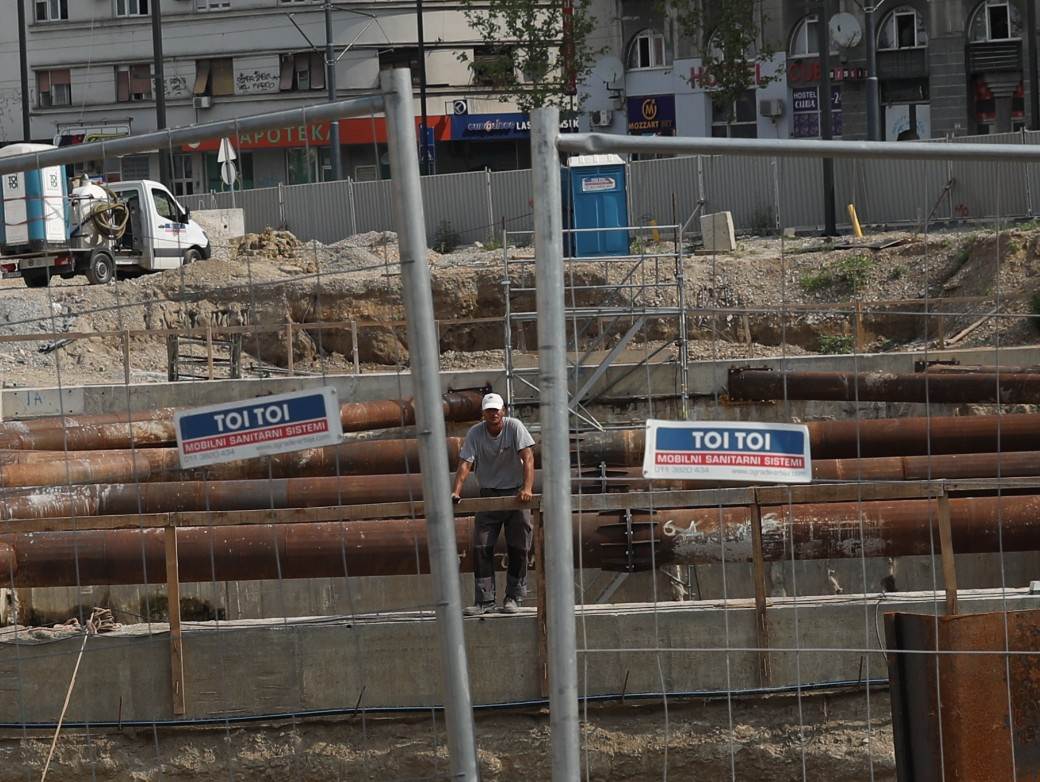 Spomenik Stefan Nemanja postavljanje Savski trg Beograd FOTOGRAFIJE