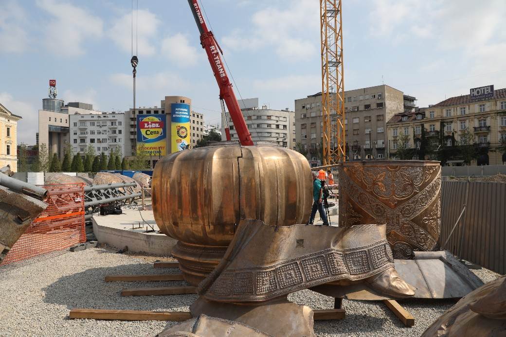 Spomenik Stefan Nemanja postavljanje Savski trg Beograd FOTOGRAFIJE