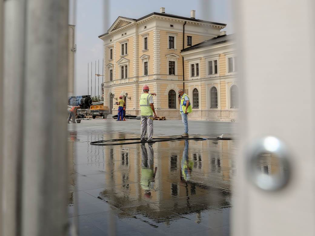 Spomenik Stefan Nemanja postavljanje Savski trg Beograd FOTOGRAFIJE