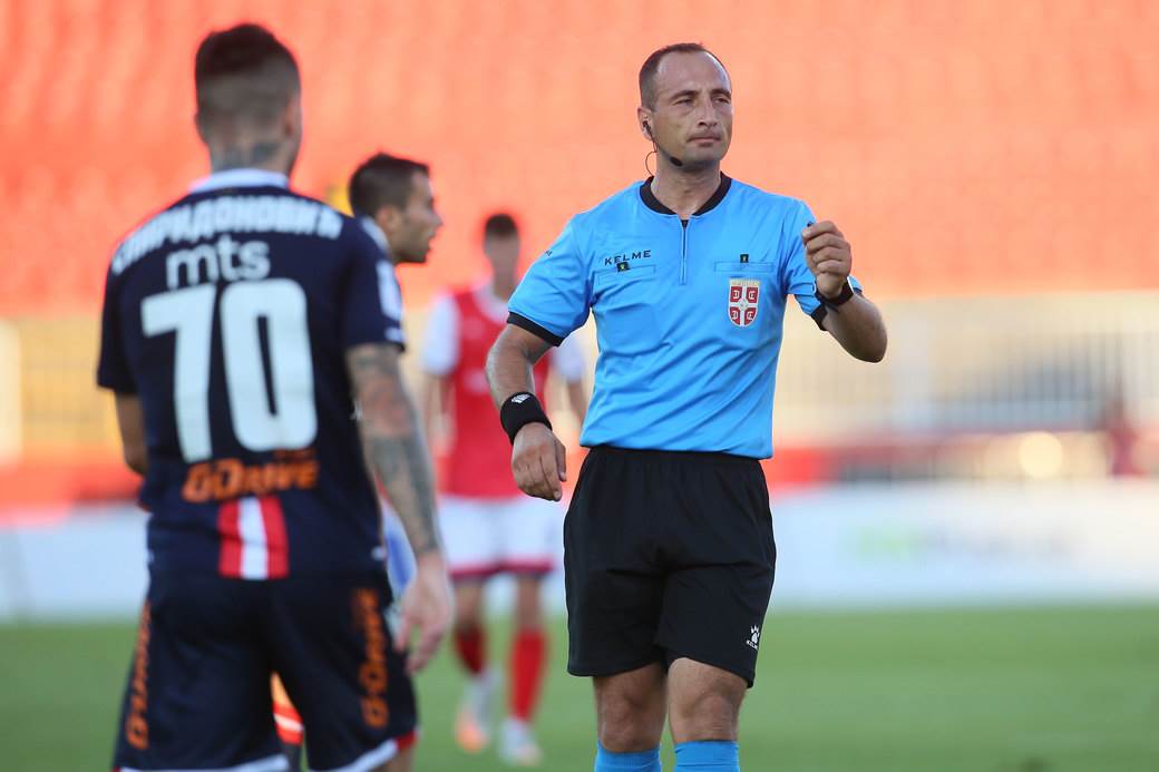 Crvena zvezda novi dres orao teget Proleter Novi Sad FOTO