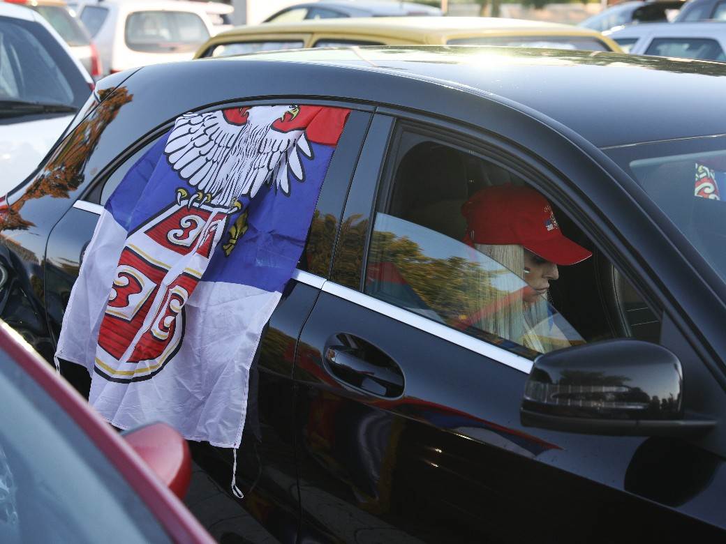 Crna Gora auto-litija Podgorica blokada puteva