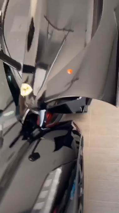 Kajli Džener Instagram fotografije automobil 