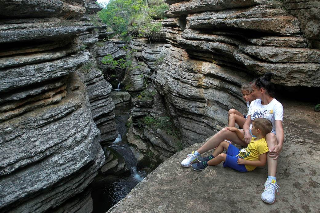 Stara planina turizam Srbija kanjon vodopad pećine vidikovci fotografije