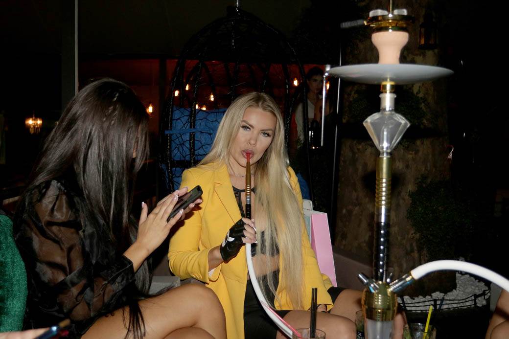 Kija Kockar Katarina Živković Sanja Stanković nargila bar fotografije