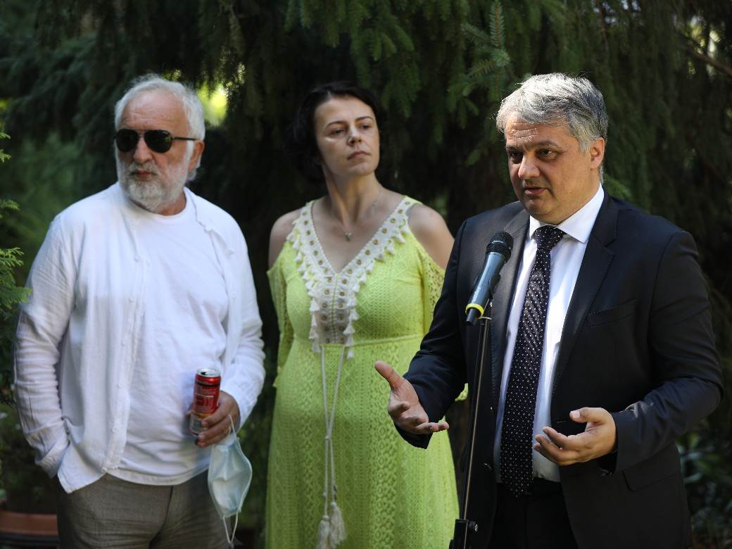 Serija Pevačica glumci Milica Pavlović Miloš Timotijević Nikola Rakočević uloge foto video