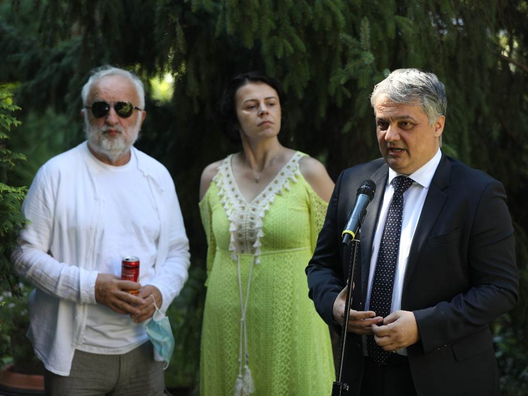 Serija Pevačica glumci Milica Pavlović Miloš Timotijević Nikola Rakočević uloge foto video