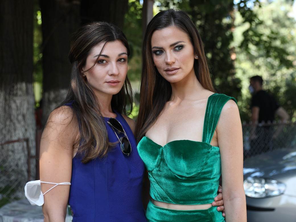 Serija Pevačica glumci Milica Pavlović Miloš Timotijević Nikola Rakočević uloge foto video