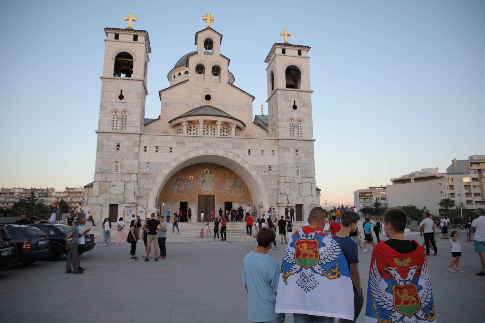 vladika amfilohije biografija svetovno ime