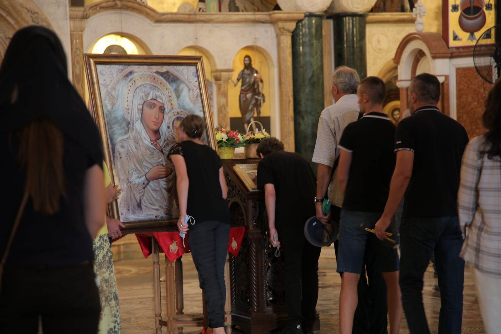 vladika amfilohije biografija svetovno ime