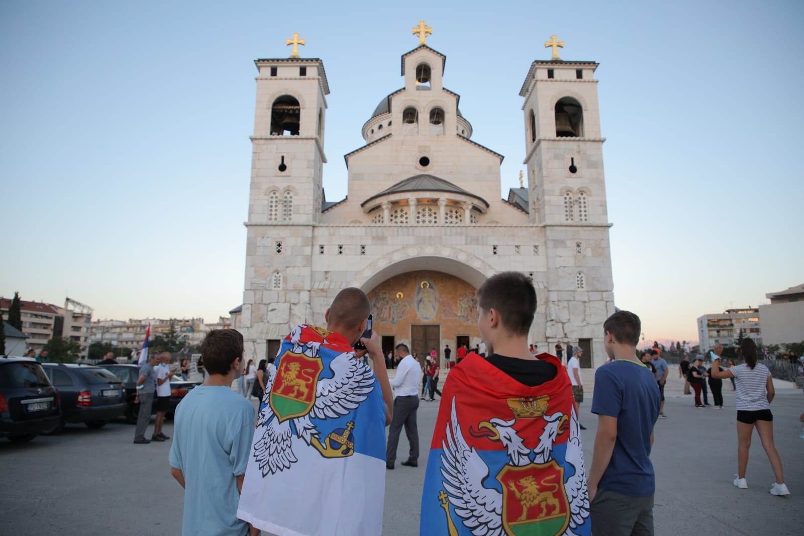 vladika amfilohije biografija svetovno ime