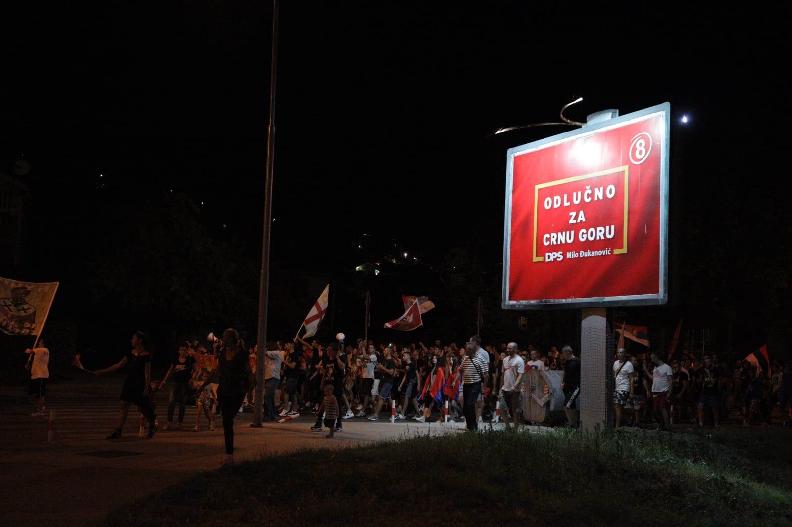 vladika amfilohije biografija svetovno ime