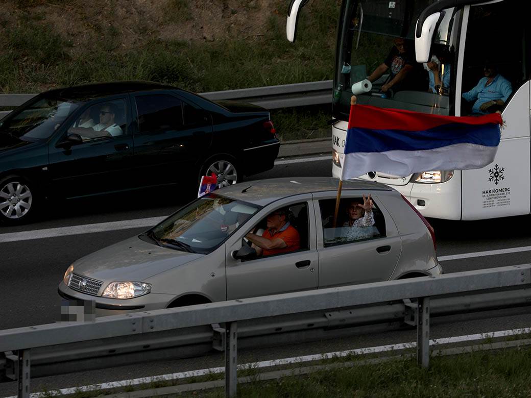 Auto-litija Beograd Crna Gora podrška ne damo svetinje izbori 2020 FOTOGRAFIJE