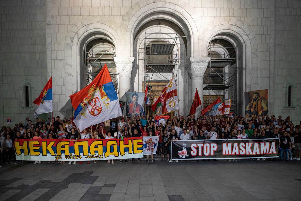 beogad protest podrška crna gora šetnja srpske svetinje spc