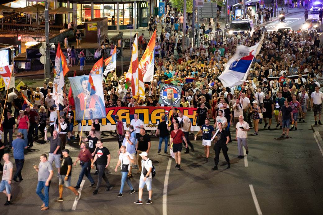 beogad protest podrška crna gora šetnja srpske svetinje spc