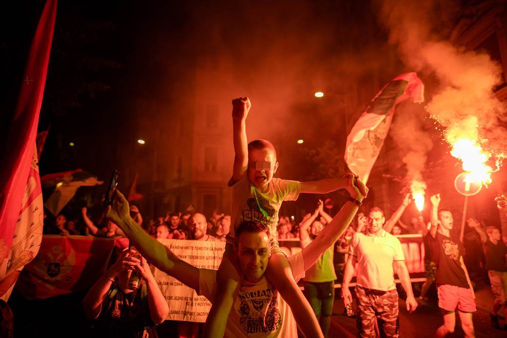 beogad protest podrška crna gora šetnja srpske svetinje spc