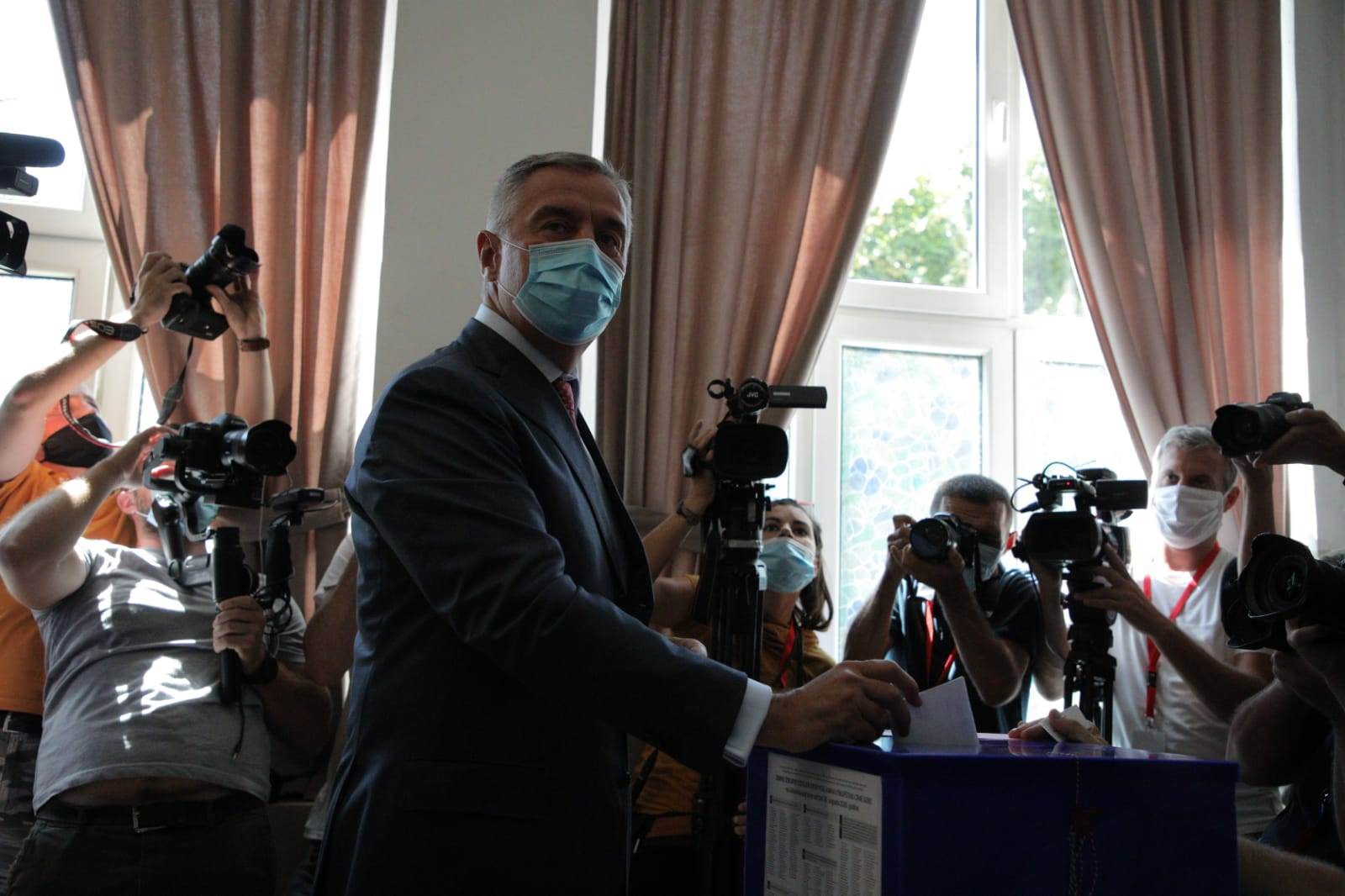 Maja Nikolić Milo Đukanović novogodišnje proslave bakšiš 