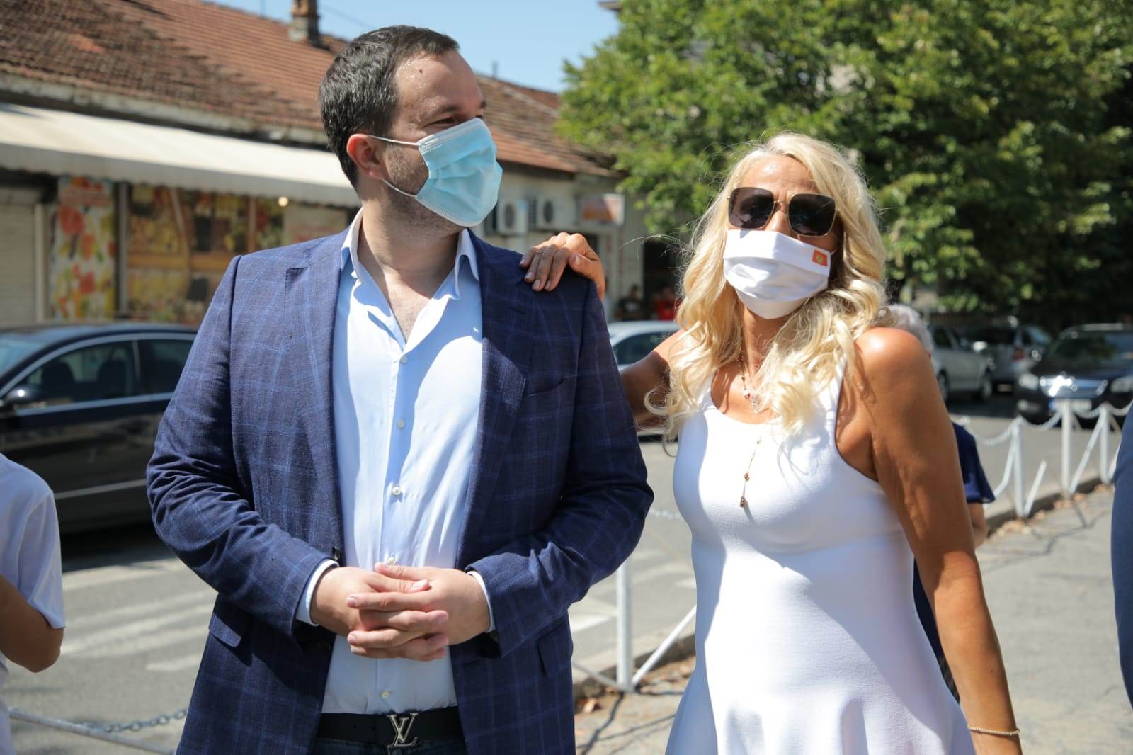 Maja Nikolić Milo Đukanović novogodišnje proslave bakšiš 