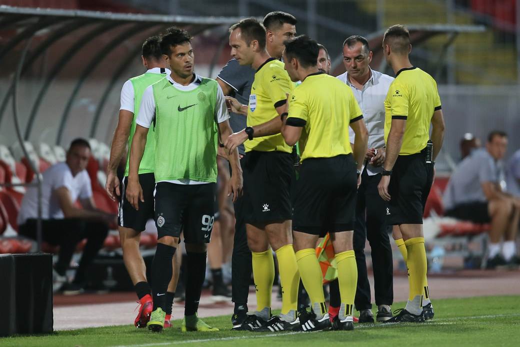 Vojvodina - Partizan 3-2 Lalatović slavi Milošević isključen incidenti fotografije sa utakmice