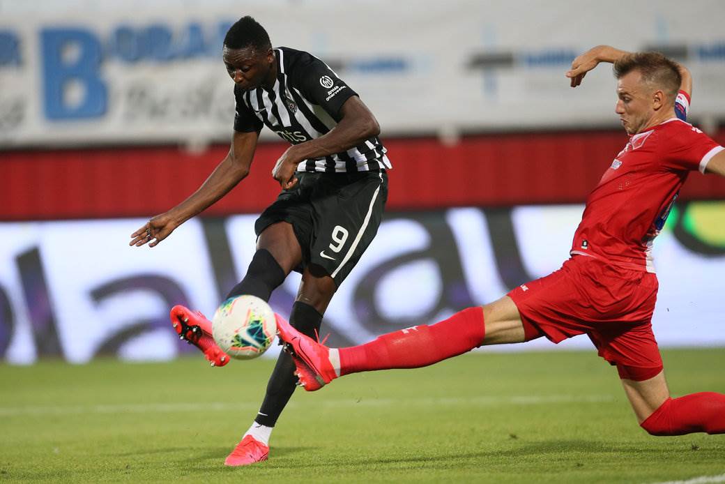 Vojvodina - Partizan 3-2 Lalatović slavi Milošević isključen incidenti fotografije sa utakmice