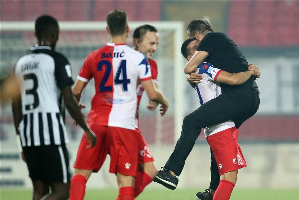 Vojvodina - Partizan 3-2 Lalatović slavi Milošević isključen incidenti fotografije sa utakmice