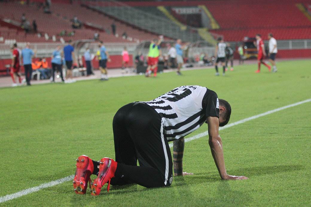Vojvodina - Partizan 3-2 Lalatović slavi Milošević isključen incidenti fotografije sa utakmice