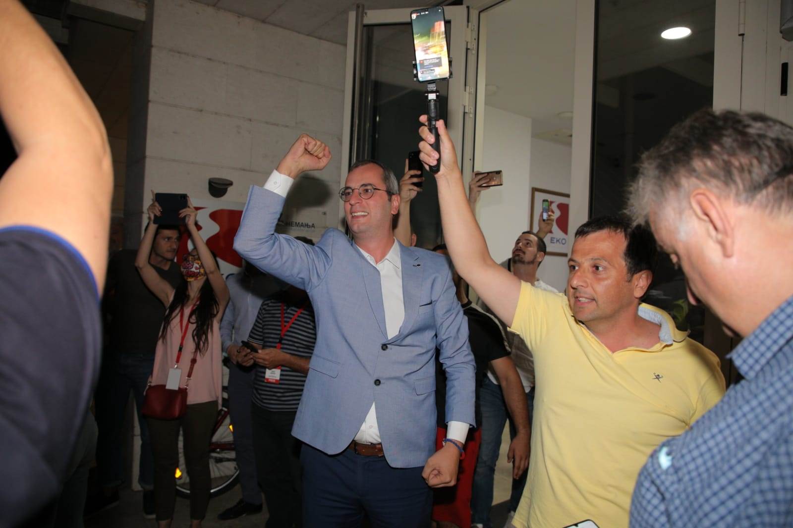 Crna Gora izbori 2020 UŽIVO najnovije vesti opozijija slavi štab fotografije