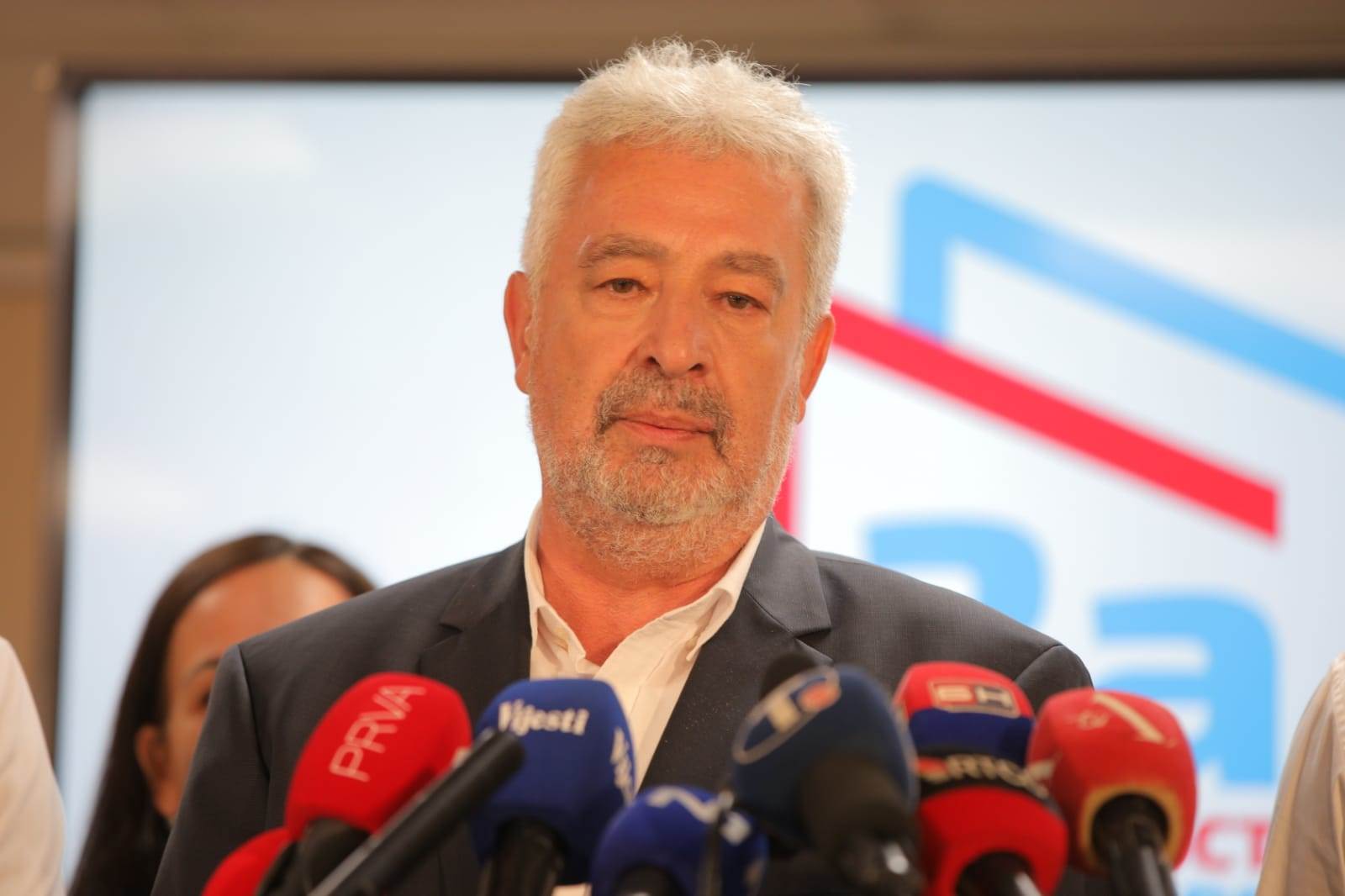 Zdravko Krivokapić Crna Gora DF smena Mila Đukanovića