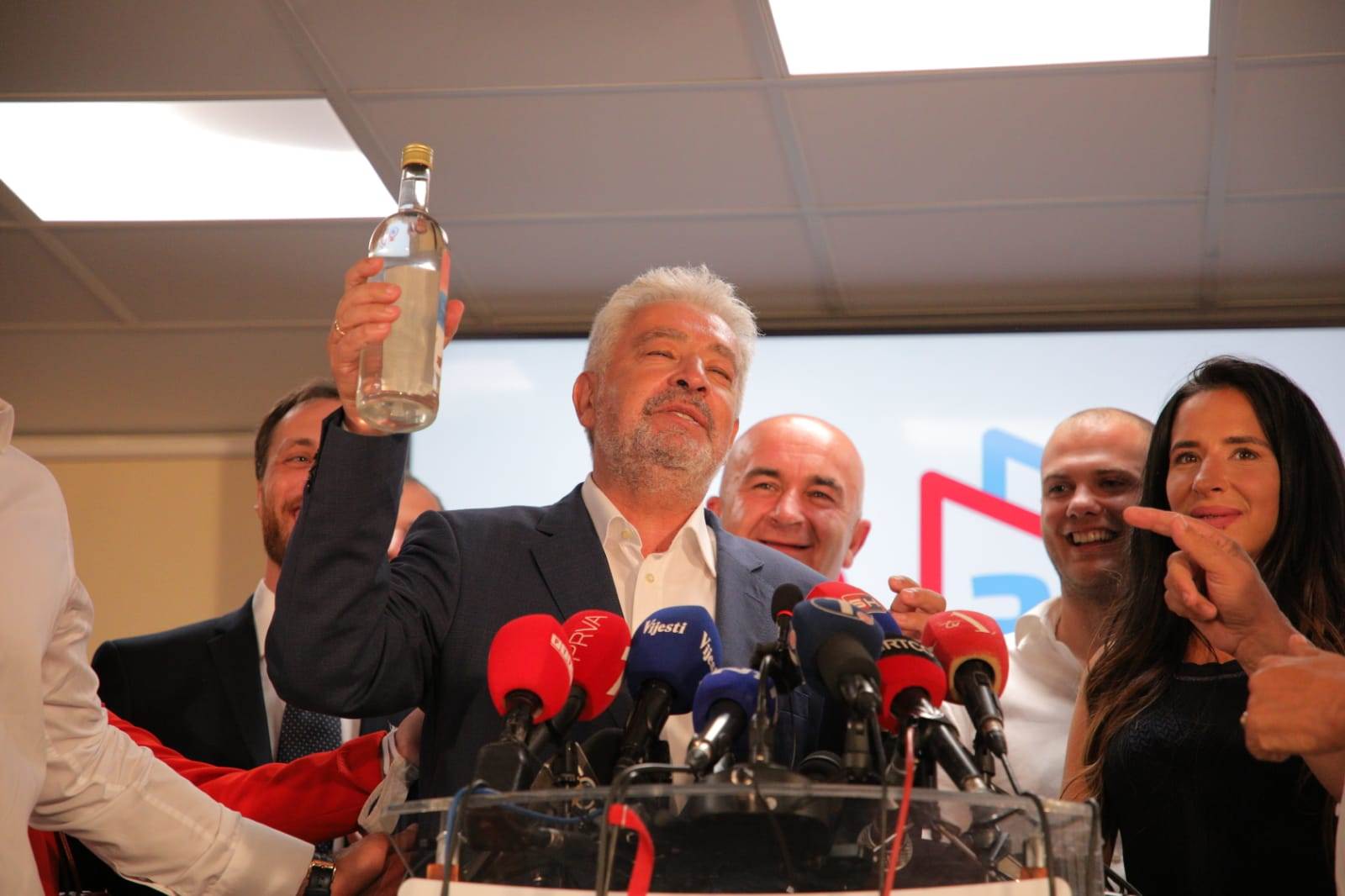 Zdravko Krivokapić Crna Gora DF smena Mila Đukanovića