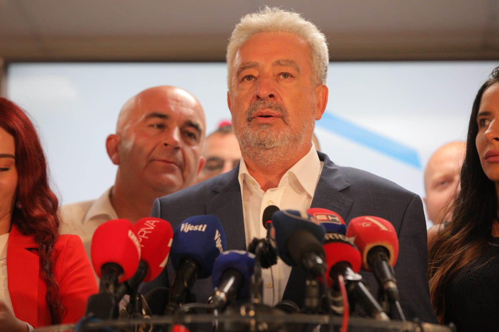 Zdravko Krivokapić Crna Gora DF smena Mila Đukanovića