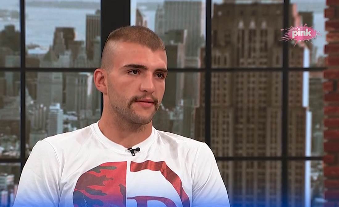 Veljko Ražnatović brkovi twitter komentari foto