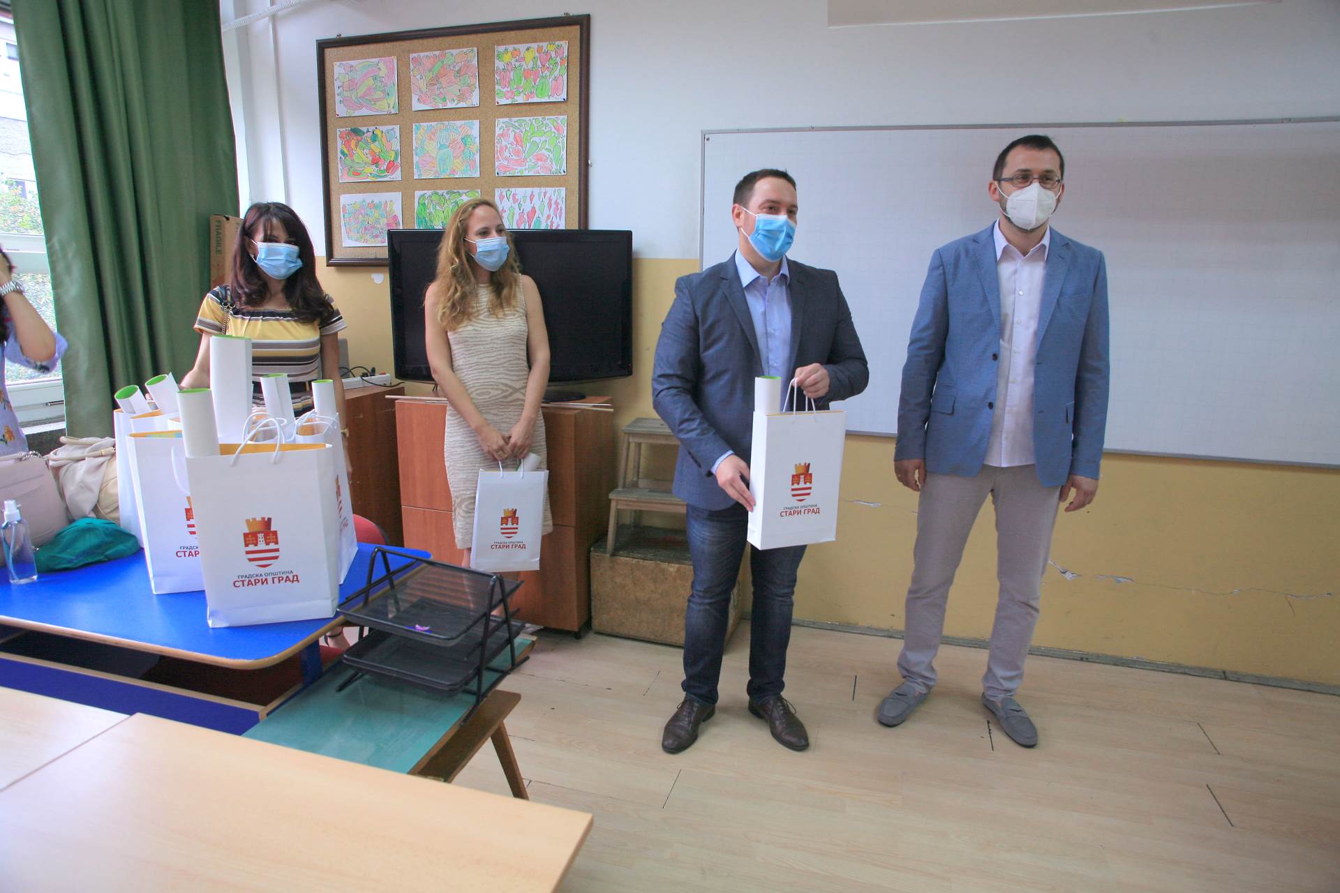 Stari grad predsednik opštine Radoslav Marjanović đaci prvaci OŠ Drinka Pavlović