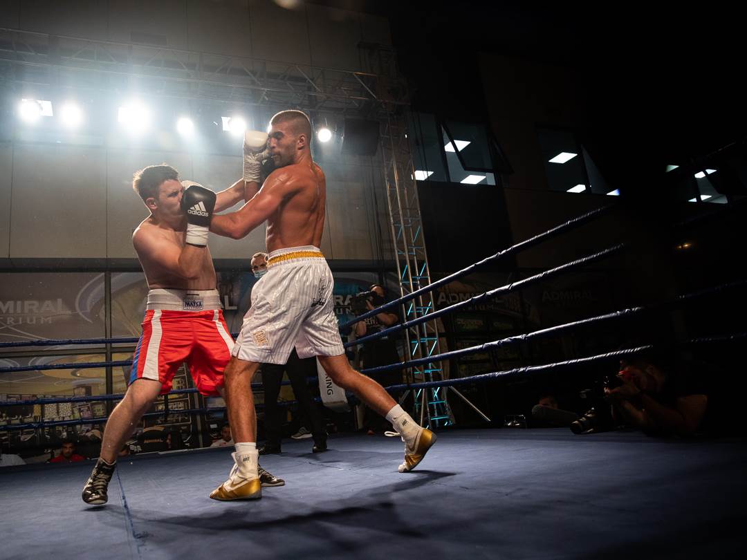 veljko ražnatović boks meč nokaut denis kozakov fotografije