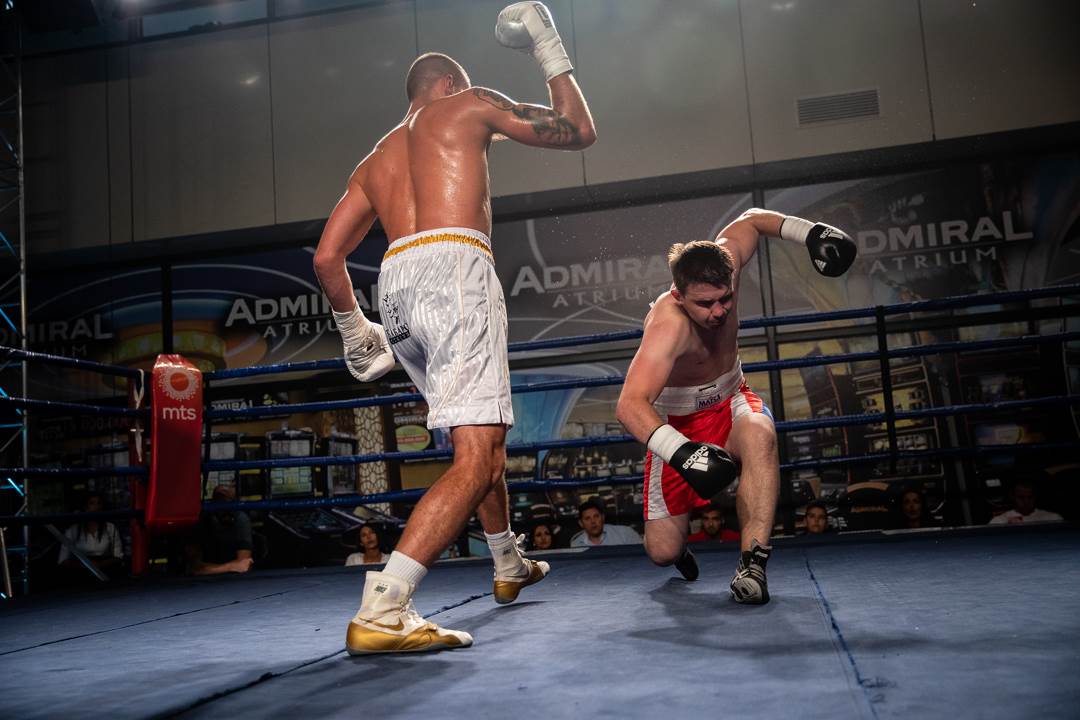 veljko ražnatović boks meč nokaut denis kozakov fotografije