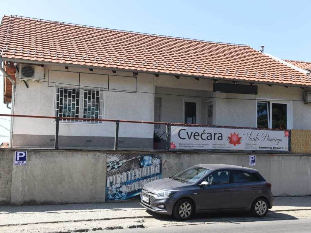 Ubistvo na Banjii obračun bačeni molotovljevi kokteli na cvećaru