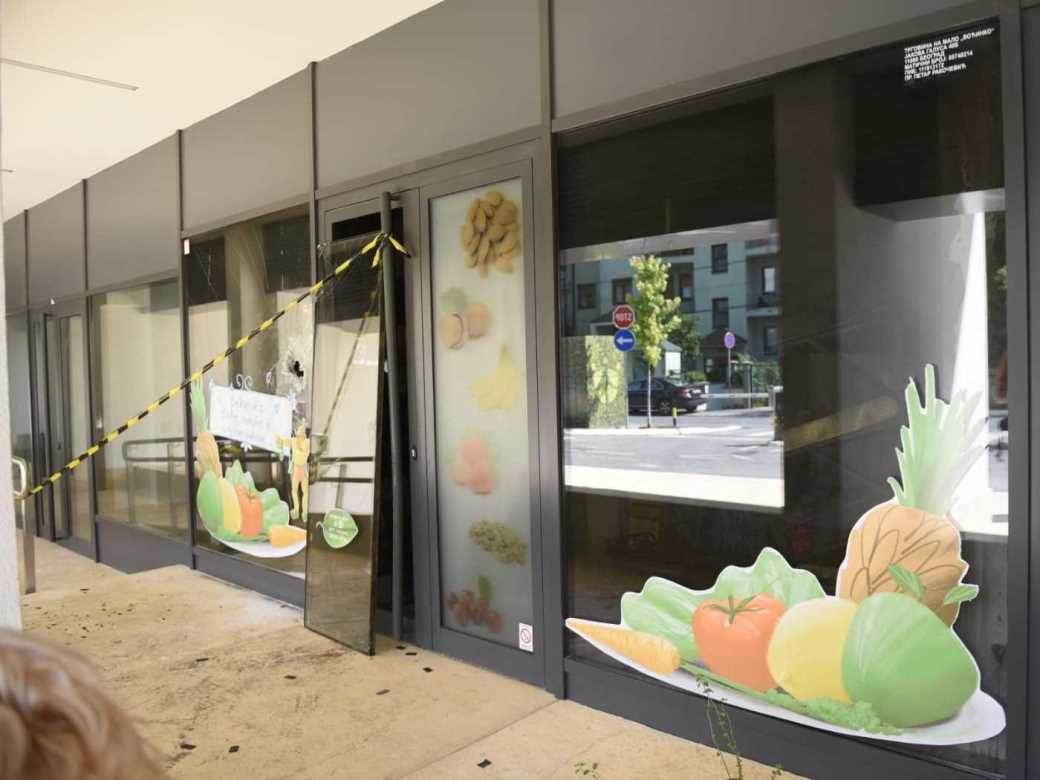 Ubistvo na Banjii obračun bačeni molotovljevi kokteli na cvećaru